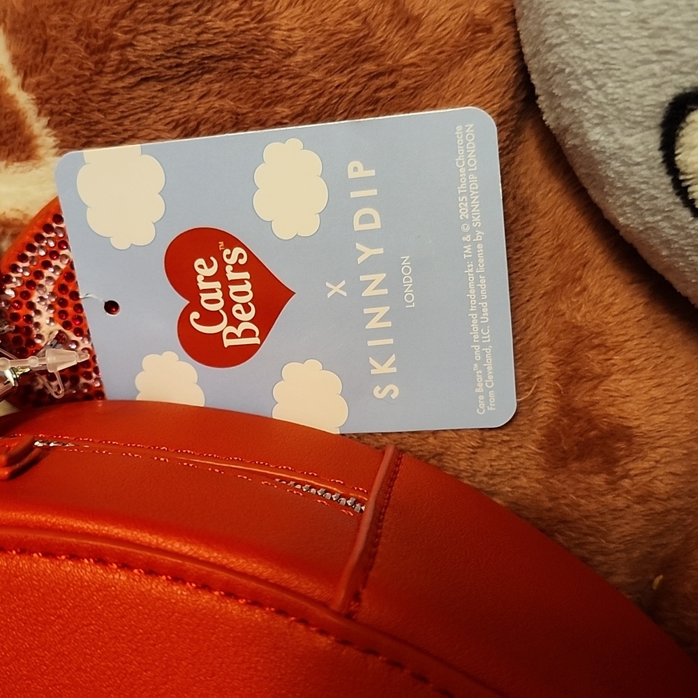 CARE BEARS Heart Purse, NWOT, Tag Included, Red - Picture 2 of 4